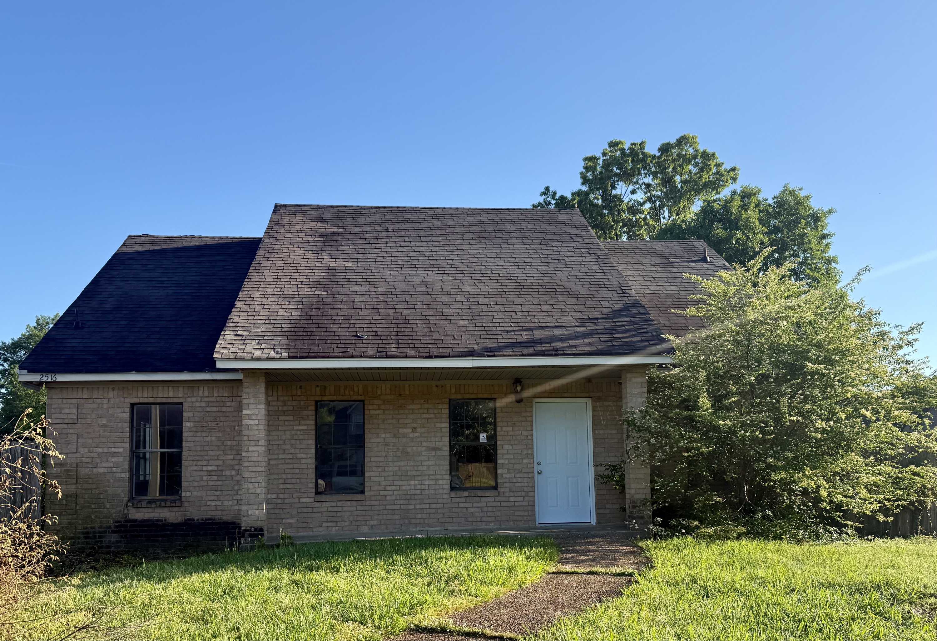 2516 Glenn Place